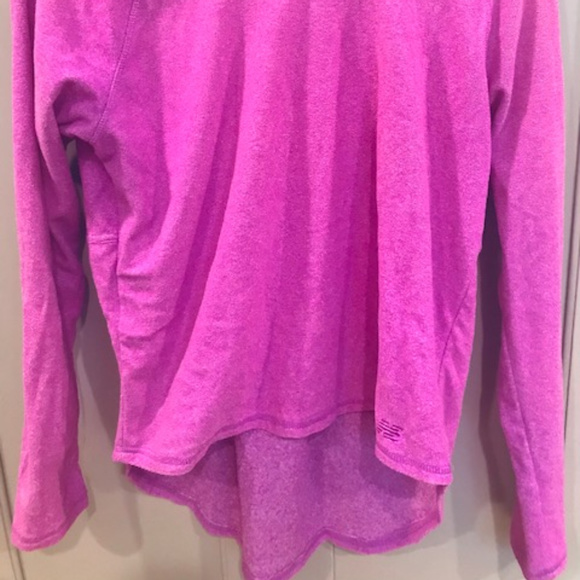 New Balance Hi-low Hooded Long Sleeve Sweatshirt - Picture 5 of 5